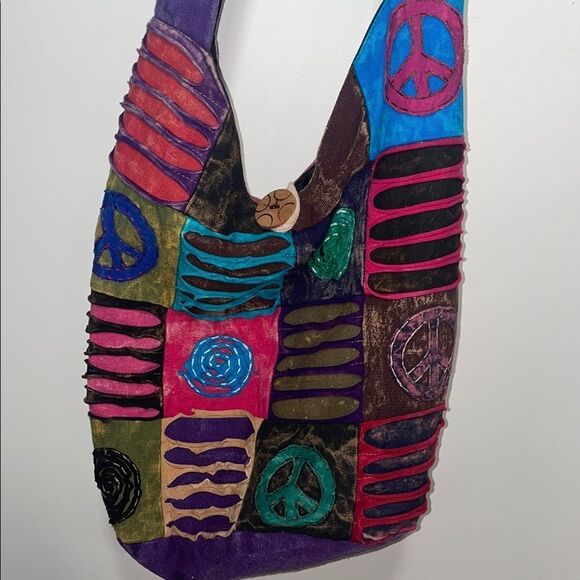 Purple and Pink Bohemian Shoulder Bag with Patchwork Design - Picture 3 of 6